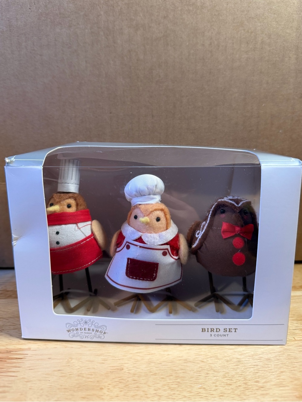 Wondershop Red White and Brown Holiday Chef & Friends Bird Set Damaged Box